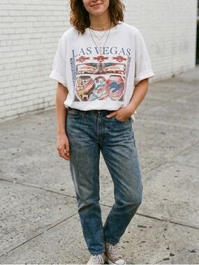 Vintage 90s Las Vegas T-Shirt Size Large Indigenous Print Glitter